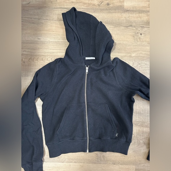 Aritzia TNA Waffle Knit Zip Up Hoodie in Black Size Small - Picture 4 of 6